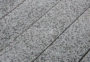 Гранитная тротуарная плитка Готика, Полигональ Granite FINO, 80 мм, Белла Уайт 2